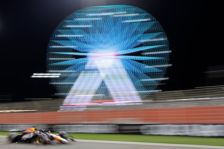 Verstappen no está fuera de foco. (AFP)