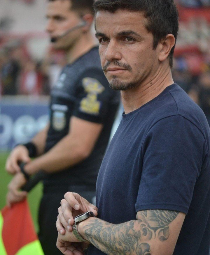 Martín Rolón, DT de Taleres (RdE). (Foto: Prensa Talleres (RdE)).