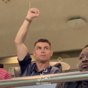 Suspendido por su gesto anti Messi, Cristiano Ronaldo fue mimado por los hinchas de Al Nassr