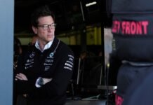 Toto Wolff, sobre Mercedes tras la carrera de Fórmula 1 en Australia: “Quiero darme un golpe en la nariz”