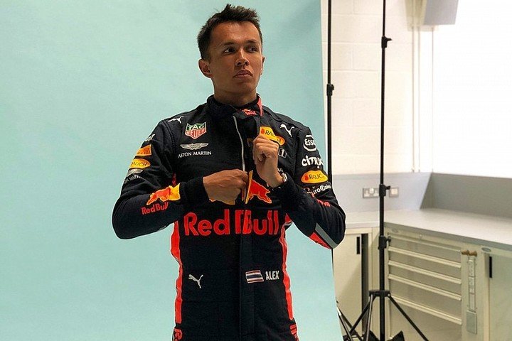 Alex Albon pasó por Red Bull.