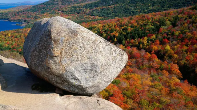 Roca en equilibrio precario