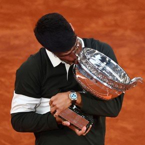 Histórica batalla: Alcaraz supera a Sinner en la final más extensa de Roland Garros