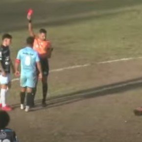 Pegó una trompada por la espalda: apenas tres fechas