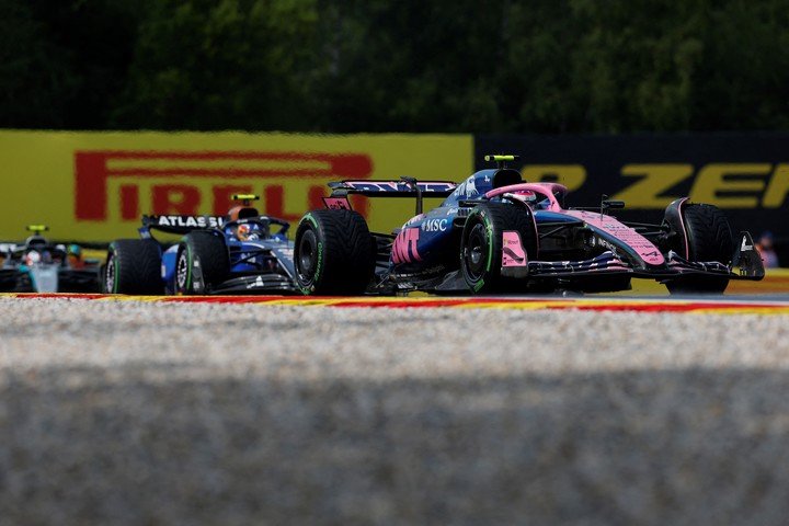 Franco Colapinto, en plena competencia en Spa-Francorchamps.
(REUTERS/Stephanie Lecocq)