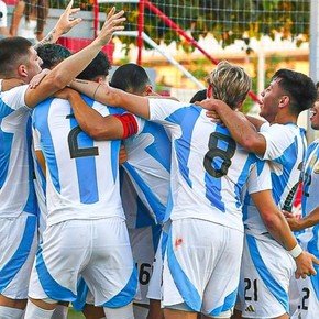 Fútbol total en L'Alcúdia: Argentina goleó a ADH Brasil y terminó primero en su grupo