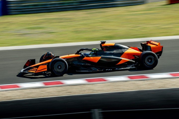 Lando Norris en las pruebas de Pirelli, en Hungría. (Pirelli)