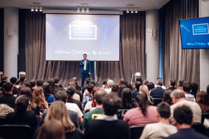 Con 100 emprendimientos y PyMEs, empezó la séptima edición del Programa de Incubación del Club de Emprendedores