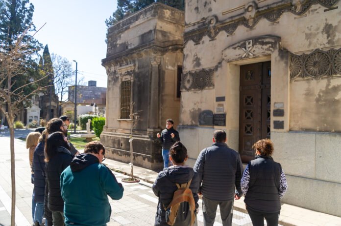 El cementerio San Jerónimo comienza a celebrar su aniversario con diversos recorridos