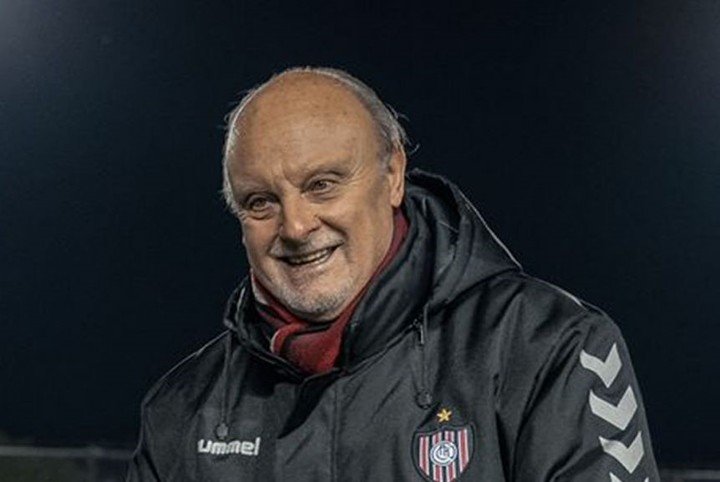 El lunes, Di Pierro le dijo de todo a los jugadores de Chacarita (Foto: Prensa Chacarita)