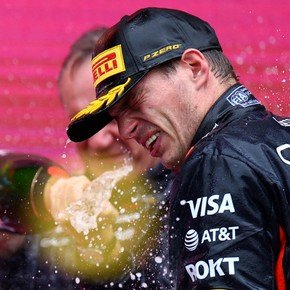 Como ser de River y jugar en Boca: Max Verstappen manejará una Ferrari en una carrera oficial
