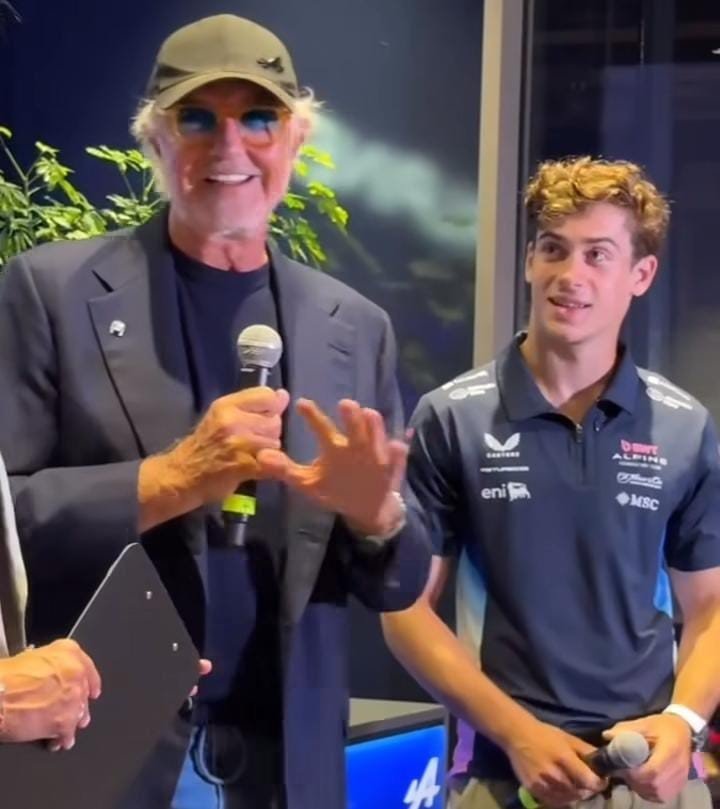 Briatore junto a Colapinto en un evento de Alpine. (@briatoreflavio)