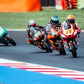 Valentín Perrone salió 6°, fue a buscar a un rival que lo tocó y su equipo saltó a defenderlo