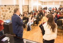 Una charla para cuidar a los que cuidan