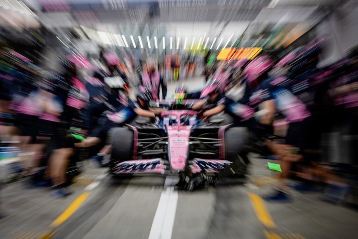 Franco Colapinto no logró superar la Q1 y largará 16° este domingo en Marina Bay (EFE).