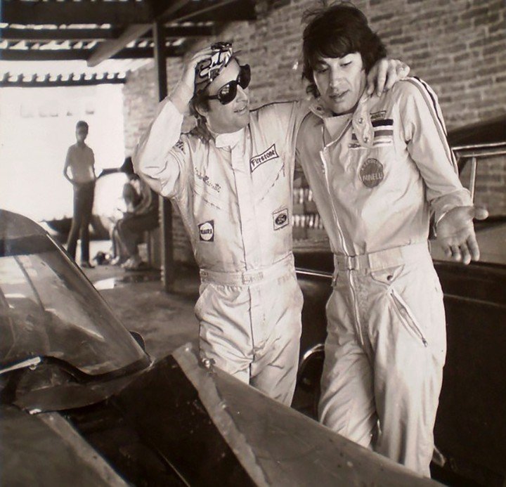 Carlos Pairetti junto a Sandro, con quien compartió la película Siempre te amaré.