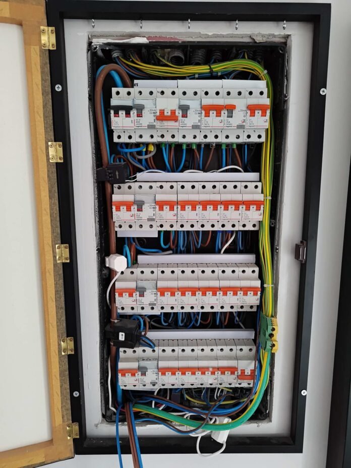 Desmintiendo mitos: 5 datos sorprendentes sobre los adaptadores Powerline (PLC)