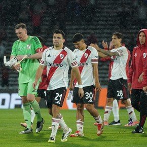 Golpazo para River, eliminado de la Copa Argentina: Villa metió el quinto penal y clasificó a Independiente Rivadavia a la final