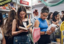 Martes en la Feria del Libro: libros, cine y gastronomía