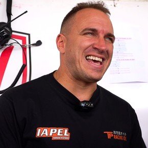 Cómo se trabaja en boxes, correr con lluvia y la pelea con Canapino en el final del TC Pick Up: un día con Mariano Werner en el Mouras