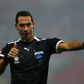 El árbitro internacional que dirigirá la final del Reducido de la Primera Nacional