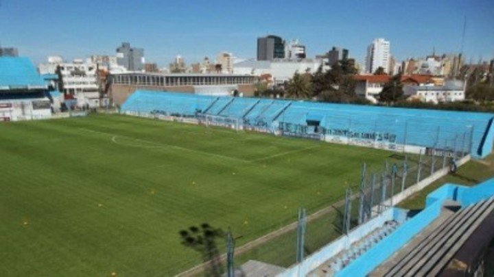 La ida se juega en cancha de Estudiantes de Río Cuarto.