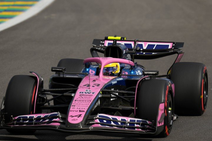 El Alpine de Franco Colapinto en plena acción durante el pasado GP de Brasil. (AP Photo/Andre Penner)