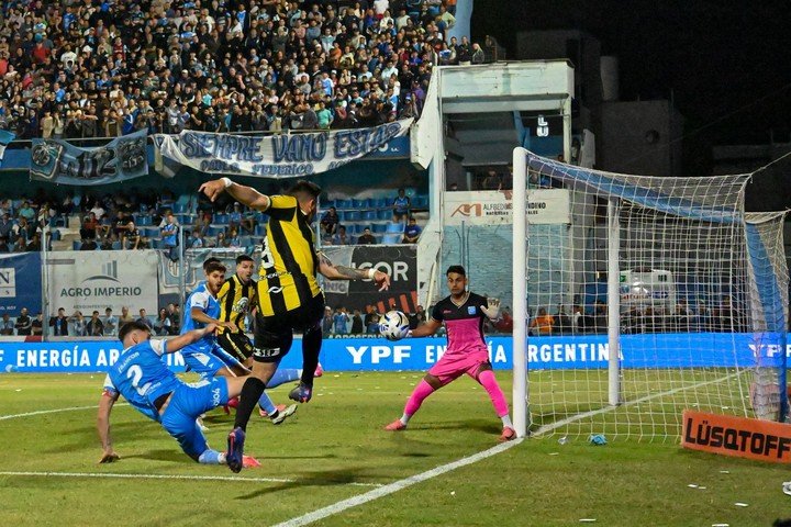 La ida fue 2-0 para Estudiantes (RC)