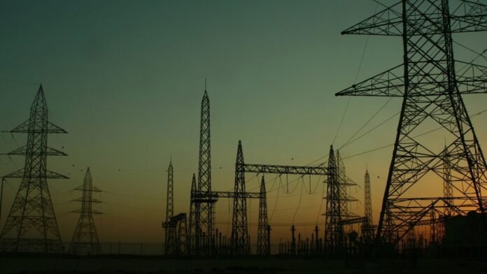 ¿Todas las tarifas de luz en las que pagas en función de la hora son iguales? Esto debes saber