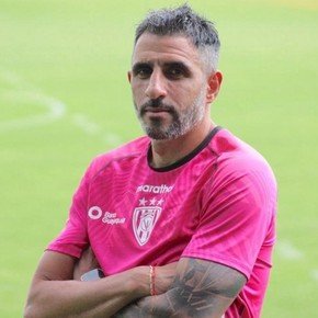 El ex Racing que pica en punta para dirigir en la Primera Nacional