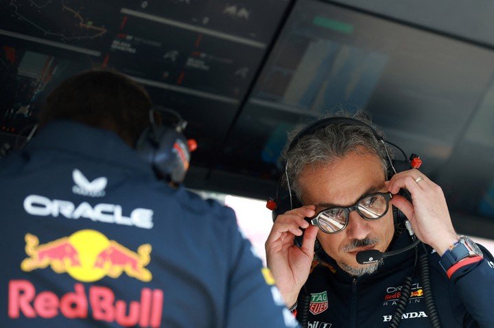 Laurent Mekies, jefe de Red Bull, se despidió del asesor. (REUTERS/Manon Cruz)