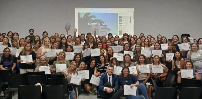 Entregaron certificados de validación pedagógica a 160 jardines maternales privados