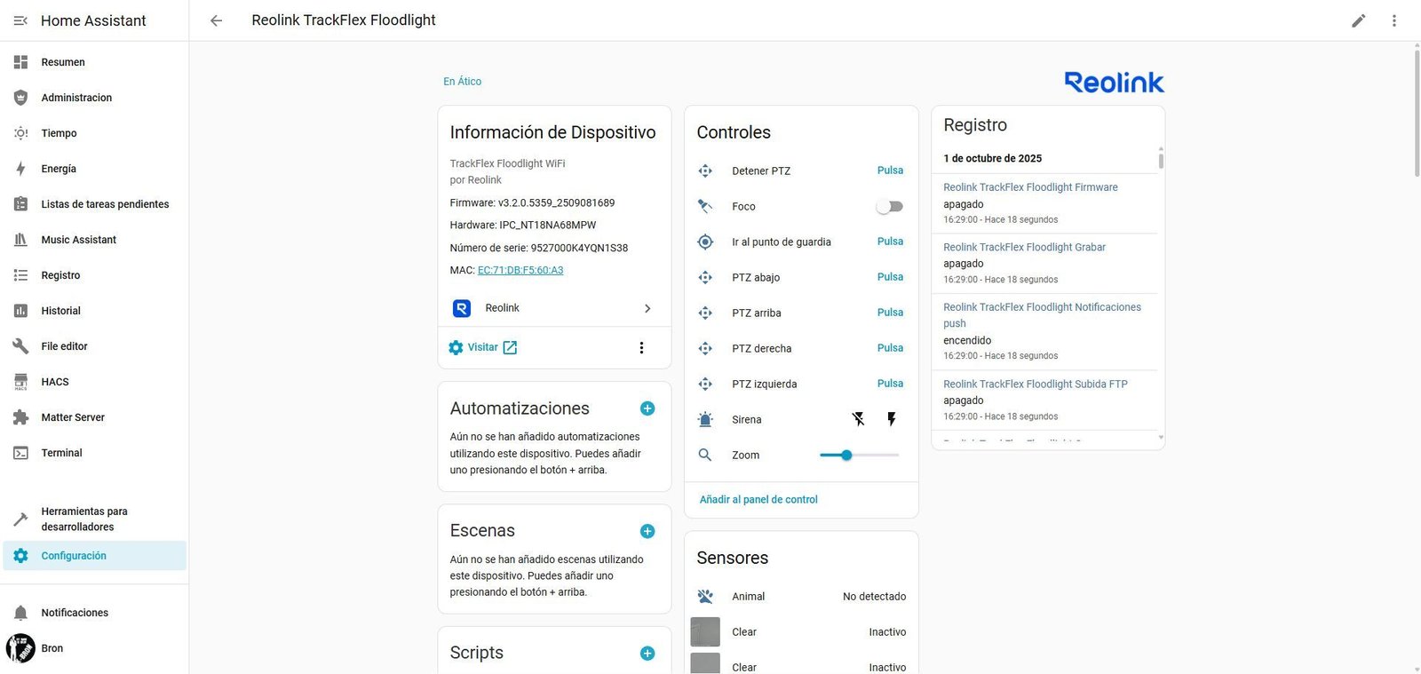 Detalle de la cámara IP Reolink TrackFlex Floodlight WiFi en Home Assistant con los controles.