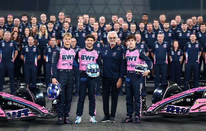 Aron, Gasly, Briatore y Colapinto.