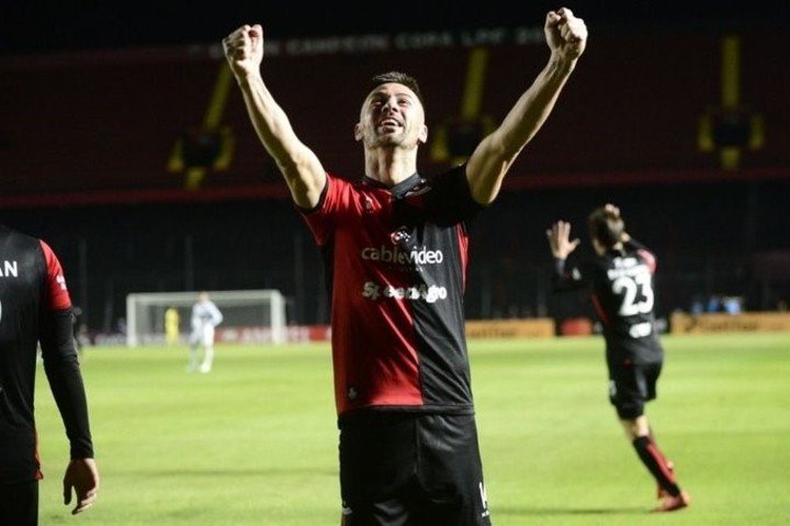 Federico Lértora es uno de los más cotizados en el Sabalero.