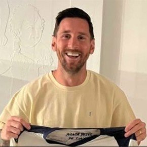 La foto de Messi con la camiseta de un club del Ascenso que generó revuelo