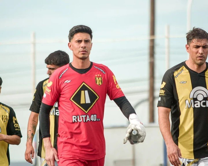 Mauricio Nievas deportivo Madryn @maurinievas