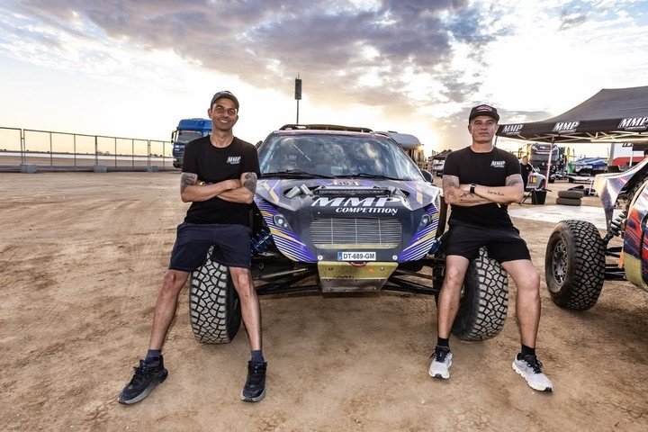 Pablo Copetti (derecha) arremetió contra su equipo tras la etapa 2 del Dakar 2026. (@copettipablo)