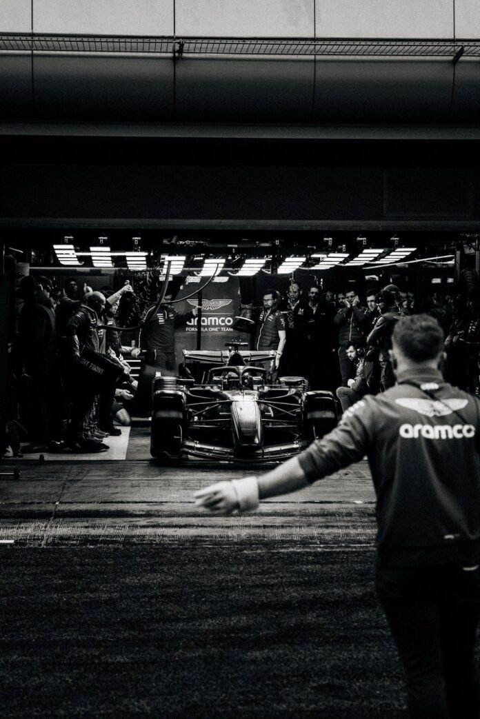 Fallido debut de Aston Martin: se detuvo el auto y así fueron los tiempos del cuarto día de test en Barcelona