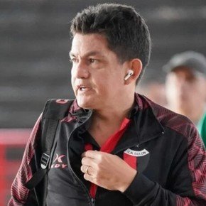 "Siempre en mi corazón": la emotiva despedida del Pulga Rodríguez de Colón