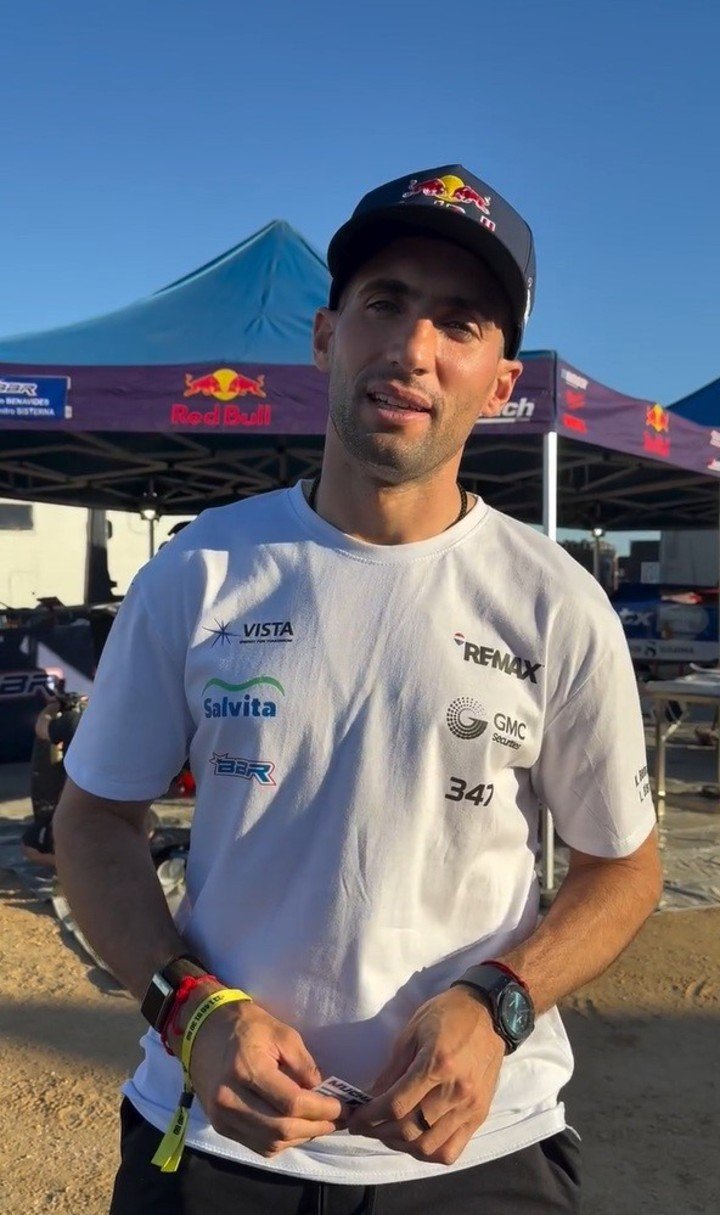 Kevin Benavides, ya instalado en el campamento de Arabia Saudita, a horas de competir nuevamente en la categoría challenger del Dakar.
(@kevinmaxbenavides en IG).