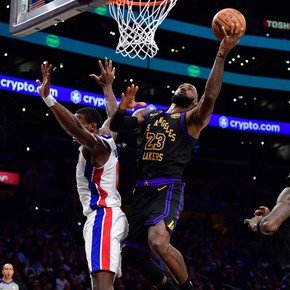 Los Pistons le aguaron el cumpleaños 41 a LeBron James y profundizaron el mal momento de los Lakers