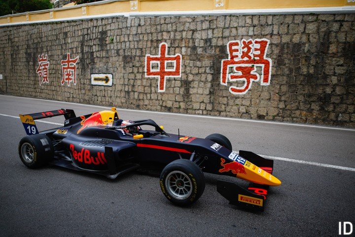 Mattia Colnaghi con los colores de Red Bull en el GP de Macao. (Prensa Grand Prix Macau)
