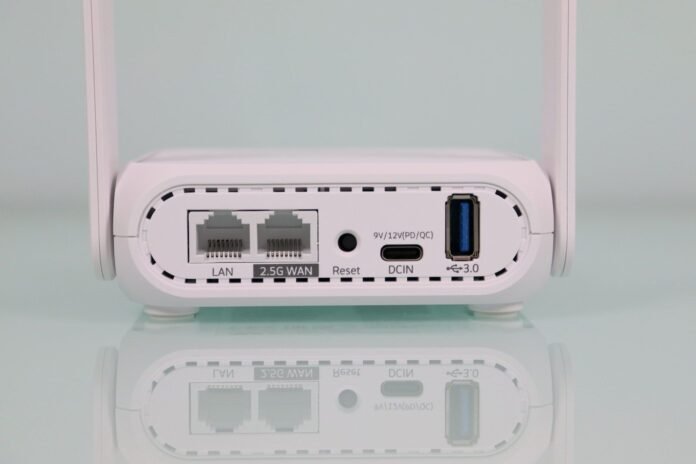 ¿Usas el puerto USB de tu router? Podrías estar saboteando tu conexión a Internet sin saberlo
