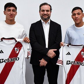 Los dos juveniles que tiene en cuenta Gallardo y renovaron sus contratos en River