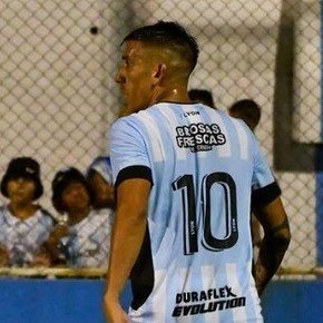 Con la 10 en la espalda, Centurión debutó en Racing de Córdoba