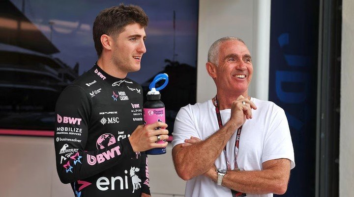 Jack Doohan junto a su padre Mick Doohan.