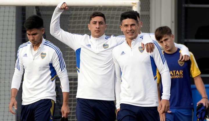 Pol Fernández, Merentiel y Roncaglia, en un entrenamiento de Boca. Foto: Prensa Boca