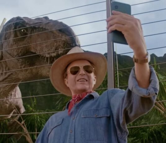 Jurassic Park revive en el Super Bowl con sus protagonistas originales