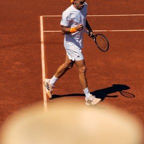 Francisco Cerúndolo volvió a ganar y avanzó a las semis del ATP 250 de Santiago